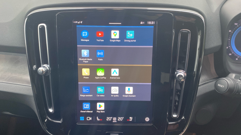 Volvo XC40 175kW Recharge Plus 69kWh 5dr Auto Electric Estate